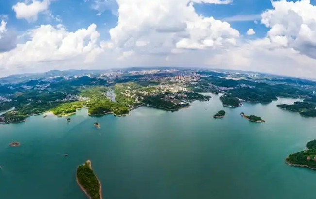 一汪碧水，让贵州点“绿”成“金”